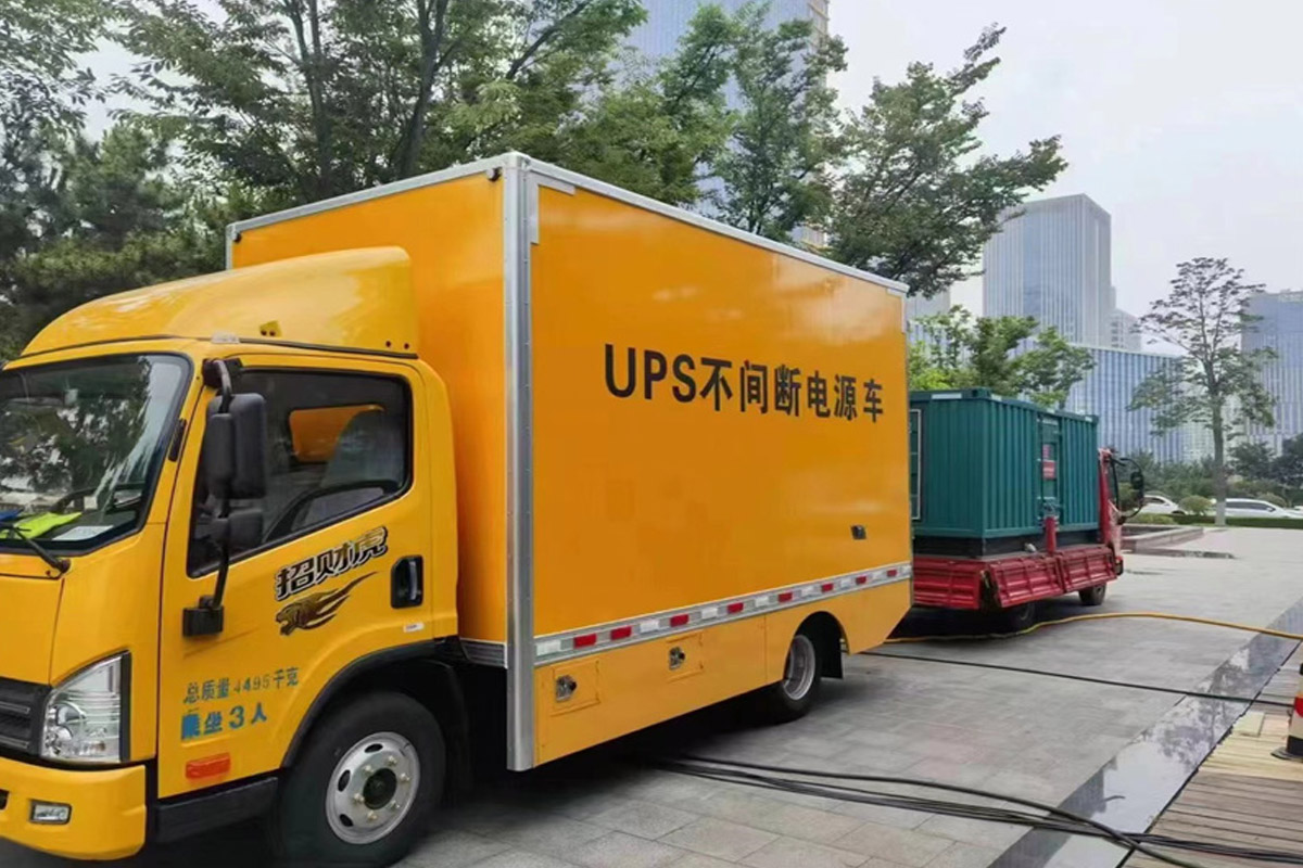 鼎城发电机租赁施工现场