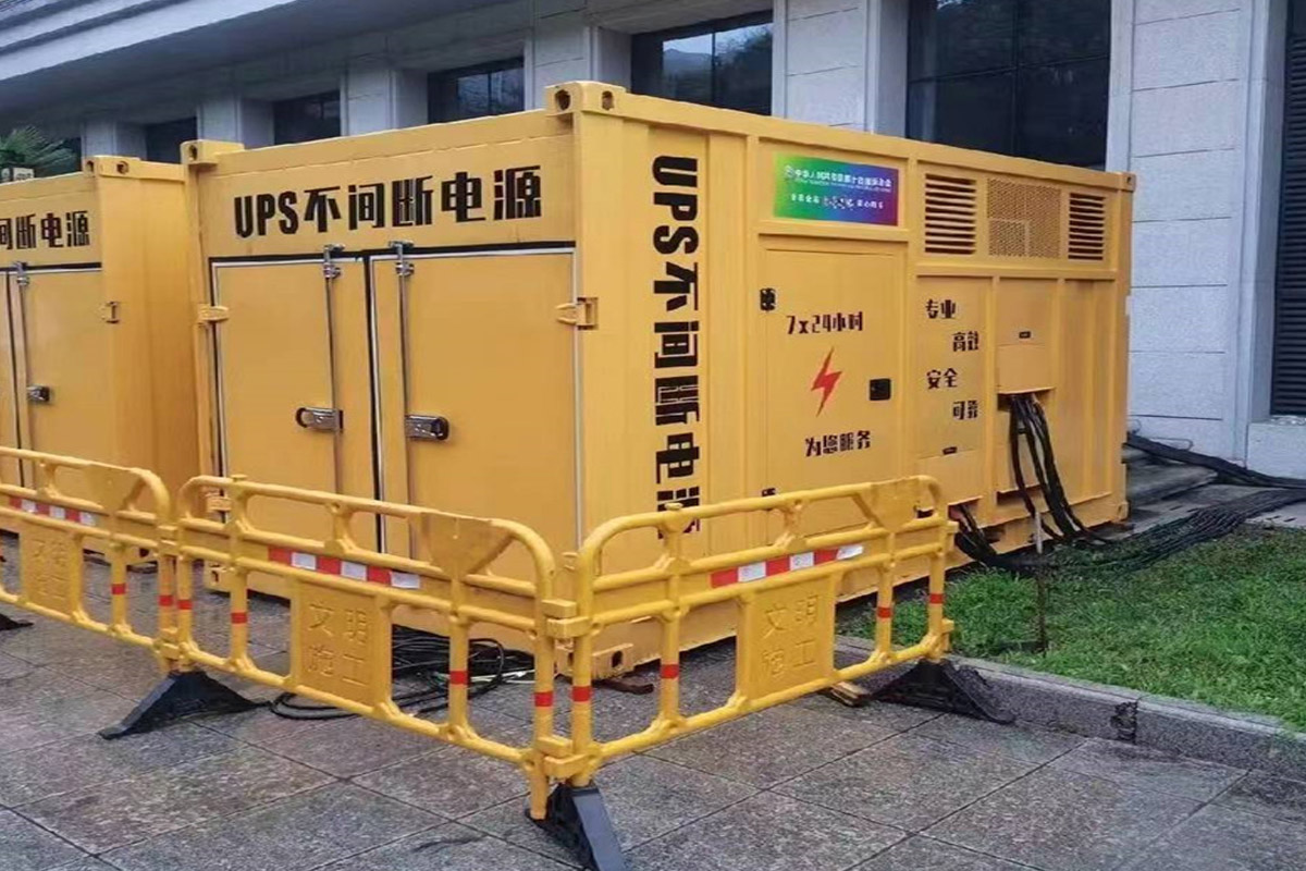 鼎城发电机租赁施工现场